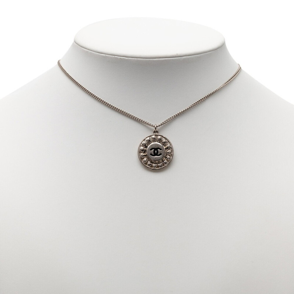 CHANEL Black Logo Necklace - Picture 6 of 6
